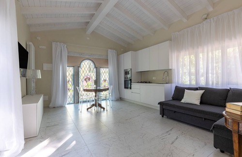 Santa Maria del Giudice Villa | Luxury Villa, charming garden and Private Pool