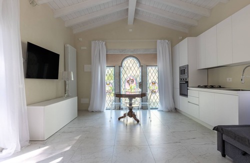 Santa Maria del Giudice Villa | Luxury Villa, charming garden and Private Pool