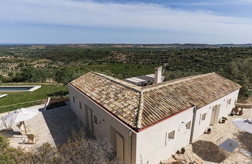 Noto Villa | Luxury Villa in a private property of about 20 hectares with centuries-old olive