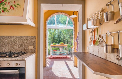 Palaia Villa | Luxury Villa in Tuscany with Pool near Pisa and Florence - Sixe Bedrooms 12 pl