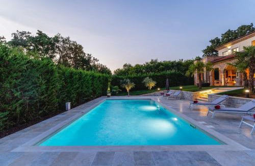 Mali Maj Villa | Luxury Villa Lionea in Poreč for 10 people with sea view & private pool