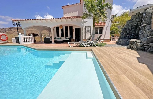 La Playa de Tauro Villa | Luxury Villa Lucia