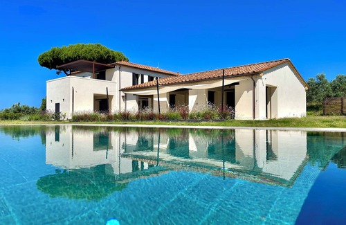 Cecina Villa | Luxury Villa, modern, surrounded by nature, a few min from the sea and Bolgheri
