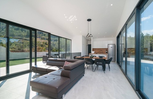 Stomorska Villa | Luxury Villa near the sea