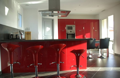 Pomerols Villa | LUXURY VILLA, SECURE HEATED POOL. VILLA FURNISHED classified 4 stars NN