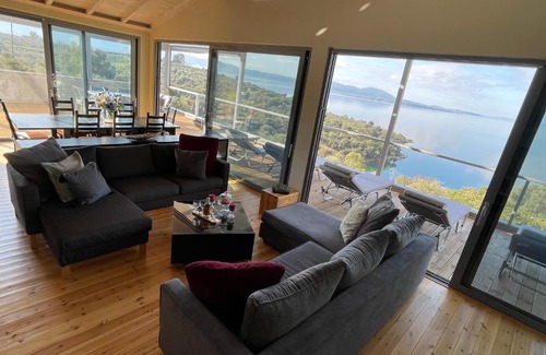 Sparton Villa | Luxury Villa set in Idyllic Cove, sunets, dolphins Nr Lefkada Villa Levanda