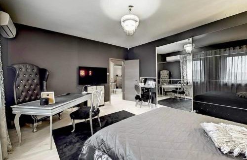 Kerepes Villa | Luxury Villa with Pool close to the Hungaroring
