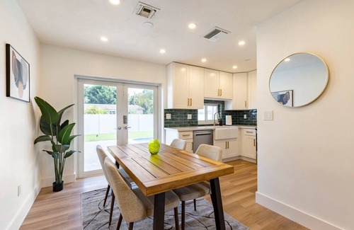Pompano Beach Villa | Luxury Villa with Pool–10 minutes from the beach