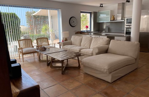 Bahia Calma House | Luxury Villa With Wonderful Oceanview, Private Heated Pool & Wifi