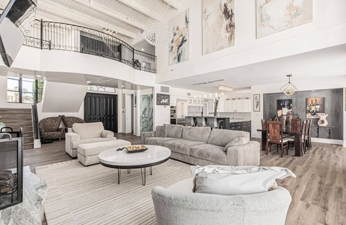 Central Scottsdale House | Luxury w/Tennis Courts, Pools & Lakes Scottsdale