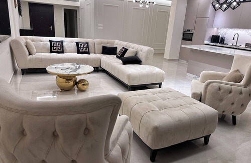 Jnah Apartment | Luxury waterfront 3 bedroom apartment with AC, WiFi in Beirut - Jnah.