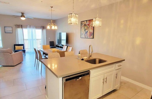 Port Isabel Condo | Luxury Waterfront Bungalow - Fisherman Paradise