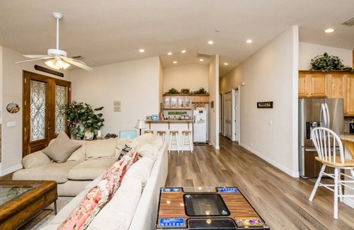 Moovalya Keys House | Luxury Waterfront House in the Moovalya Keys with Parking