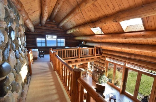 Suttons Bay House | Luxury Waterfront Log Home 15 min from Traverse City w/Dock