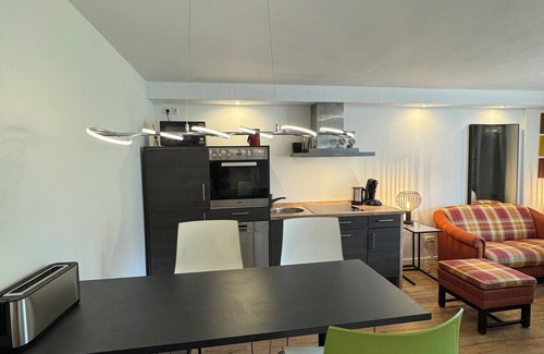 Loogh Apartment | Luxus Private Suite mit Sauna, Effektkamin und Terrasse