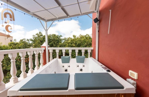 El Paso Cottage | Luz de Luna A few kilometers from the Caldera de Taburiente (pet friendly).