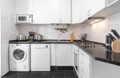 Misericordia Apartment | LV Premier Bica BI1- terrace, garden, AC, views