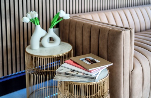 Fairfax District Hotel | LYFE INN & SUITES by AGA - Beverly Hills