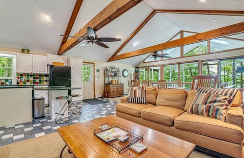 Tafton Ski Chalet | Lyndale - Unbelievable Lakefront Beauty - 5 bedrooms