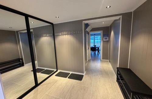 Kafjord House | Lyngenfjord Ski-To-Sea