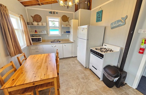 York Cottage | Lyons Cottages - Cottage #5, 2BR Walk to the Beaches of Stanhope National Park!