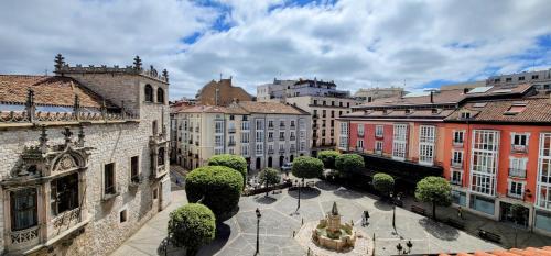 Burgos Apartment | Mía Suites I Centro Histórico - PARKING & WIFI FREE