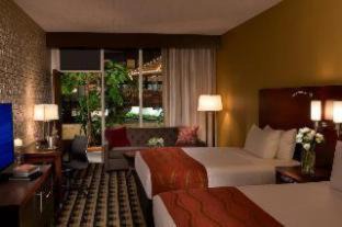 Cheektowaga Hotel | M Hotel Buffalo