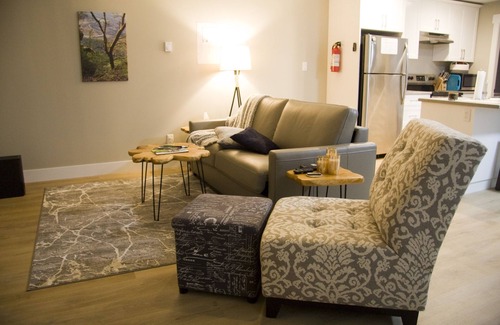 North Cowichan Apartment | M&M's Maple Bay Mountain Guesthouse