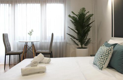 Kisela Voda Apartment | M Stay