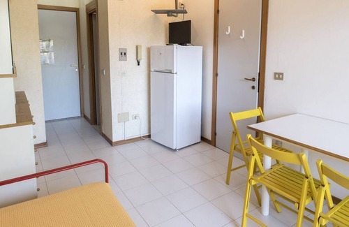 Marcelli Apartment | M053 - Marcelli, two-room apartment with garden 100 meters from the sea