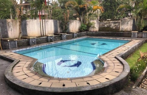 Cipanas Villa | (M5-01)Villa 3 bedrooms with private pool