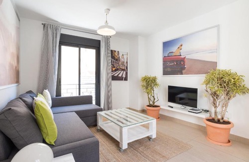 Centro Apartment | MA1B-Apt Next To City Center, 2 Chillout Areas-Palms