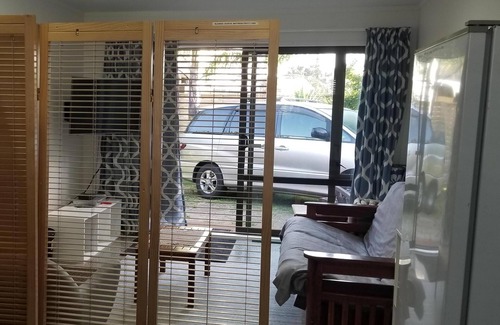 Matapouri Cottage | Mac's Kiwi Bach Matapouri Bay at the Beach