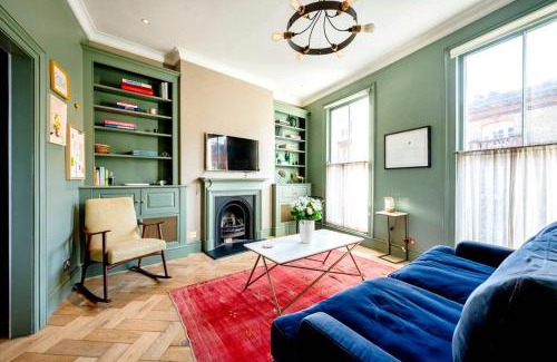 Chelsea Apartment | Made in Chelsea- 2 bed by Out of Office Lifestyle