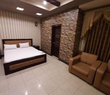 Faisalabad Hotel | Madina Hotel