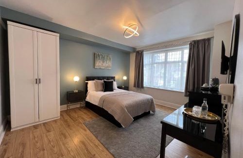 Canons Hotel | Madonna Halley Hotel