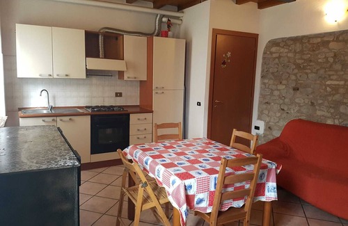 Collecchio Apartment | Madregolo-Parma holiday home