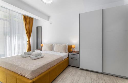 Mamaia-Sat Apartment | Maeve - Pool & Spa Beach Resort