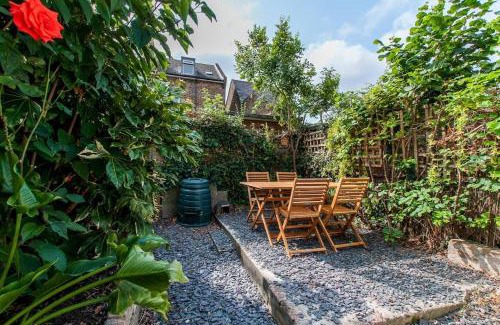 Broadstairs House | Magdala Cottage -village Location- Dog Friendly