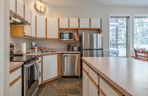 Silver Star Mountain House | Magenta Haus