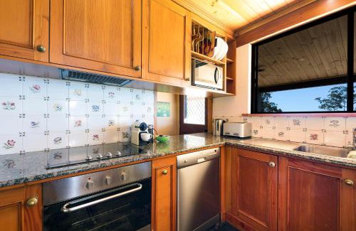 Smiths Lake House | Magic Mountain at Smiths Lake