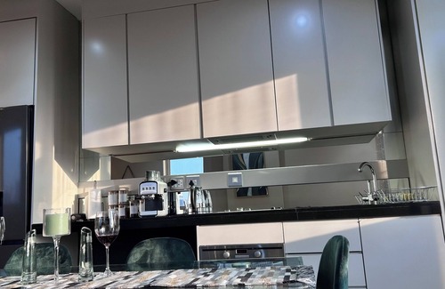 Downtown Johannesburg Apartment | Magic Spot: Your Stylish Urban Escape in Johannesburg
