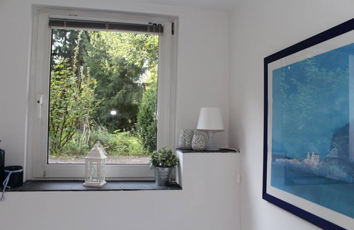 Wentorf bei Hamburg Apartment | Magical apartment in an old villa with free WiFi