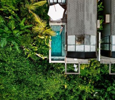 Melayang Villa | Magical Jungle Resort