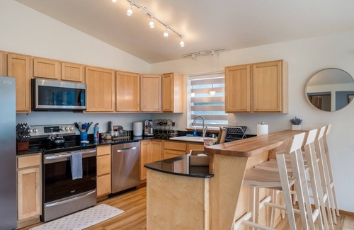 West Juneau House | Magical Mountain Retreat