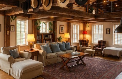 Off Broadway Hotel | Magical Post And Beam Loft Downtown Newport!