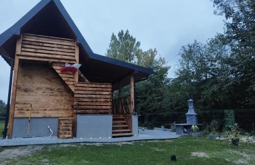Dukla Ski Chalet | Magiczna Chatka Nad Rzeką Bieszczady