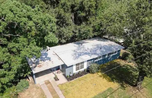 West Pensacola House | Magnificence of Meadowbrook