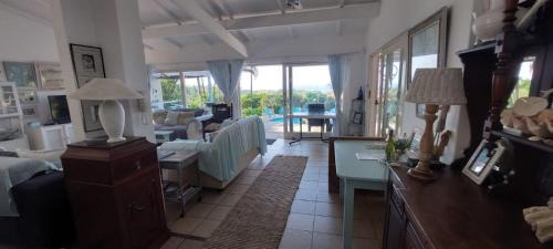 Southport House | Magnificent 10 sleeper beach cottage SeaShells