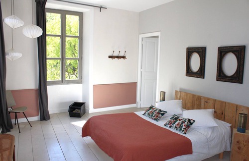 Montmeyran House | Magnificent 19th century building with swimming pool